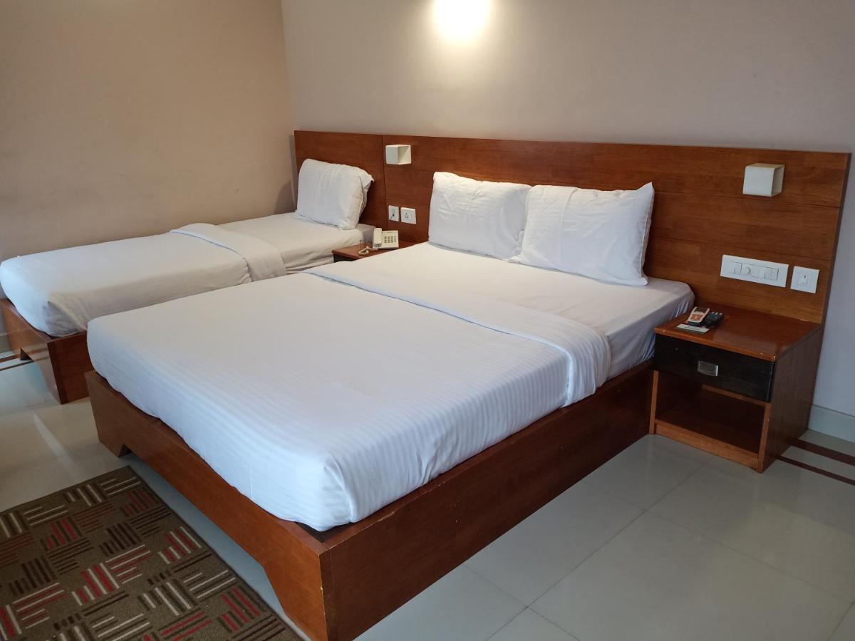 Devanganam Residency Hotel Guruvāyūr Eksteriør billede